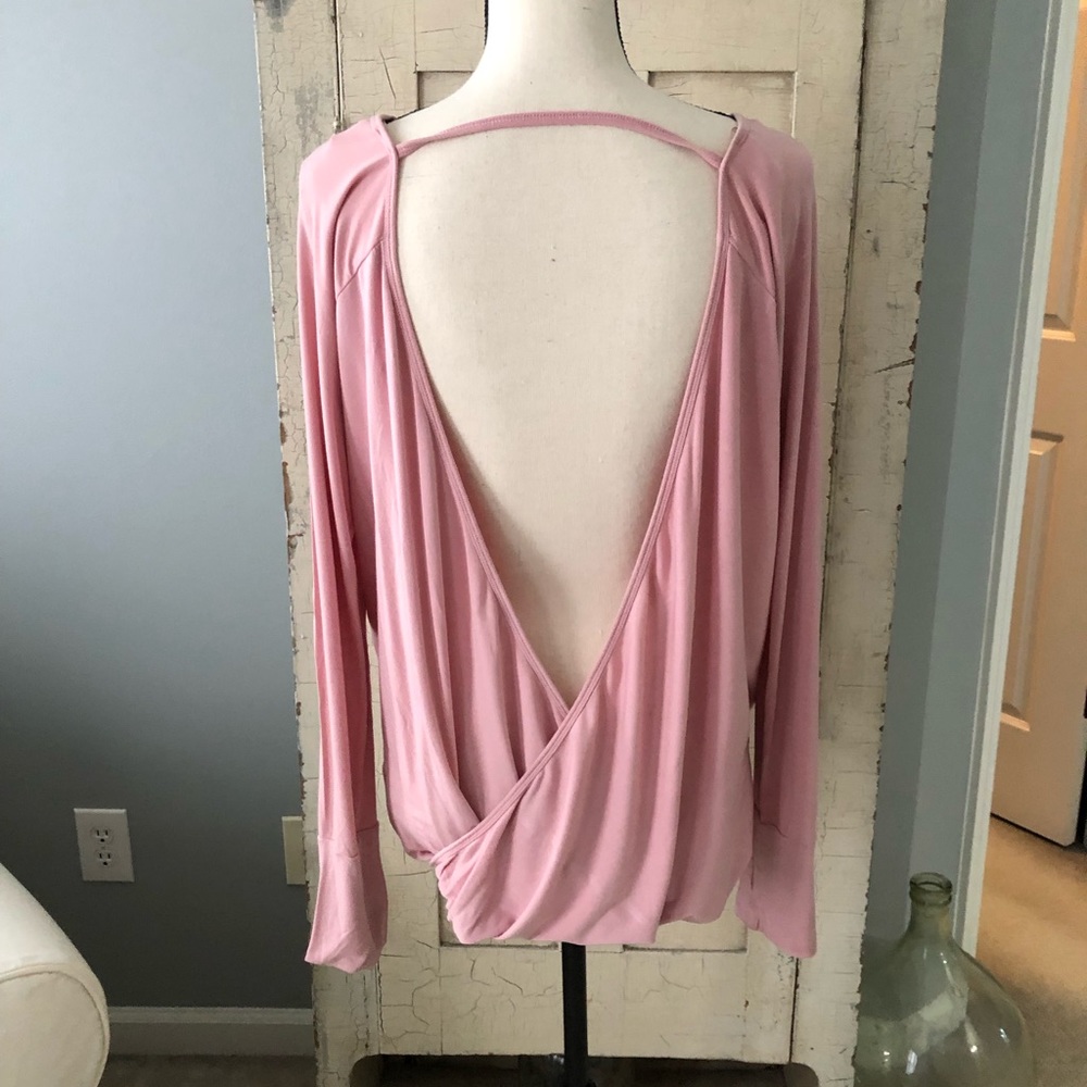 Key hole Front Open Back Top
